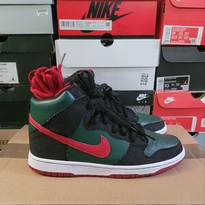 Nike SB Dunk High RESN